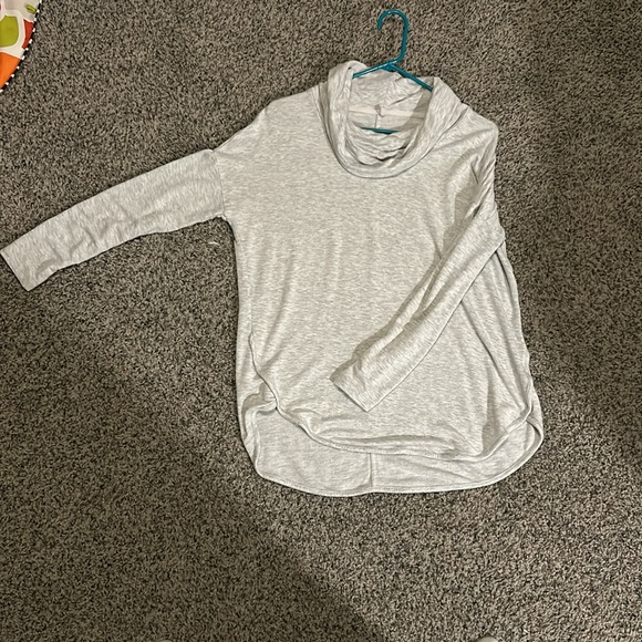 Lou & Grey cozy cowl neck sweater in heather grey. Size medium - Picture 2 of 7